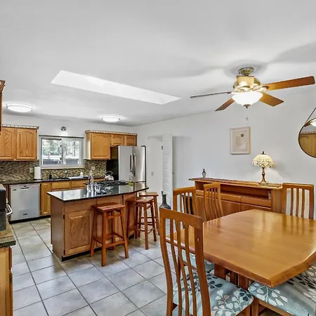 Captivating Continental Country Club Retreat With 4 Bdr And Spacious Deck! Flagstaff Exterior photo