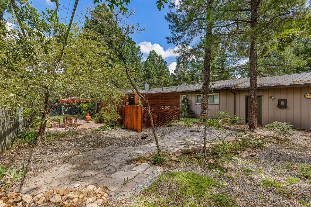 Hébergement de vacances Captivating Continental Country Club Retreat With 4 Bdr And Spacious Deck!