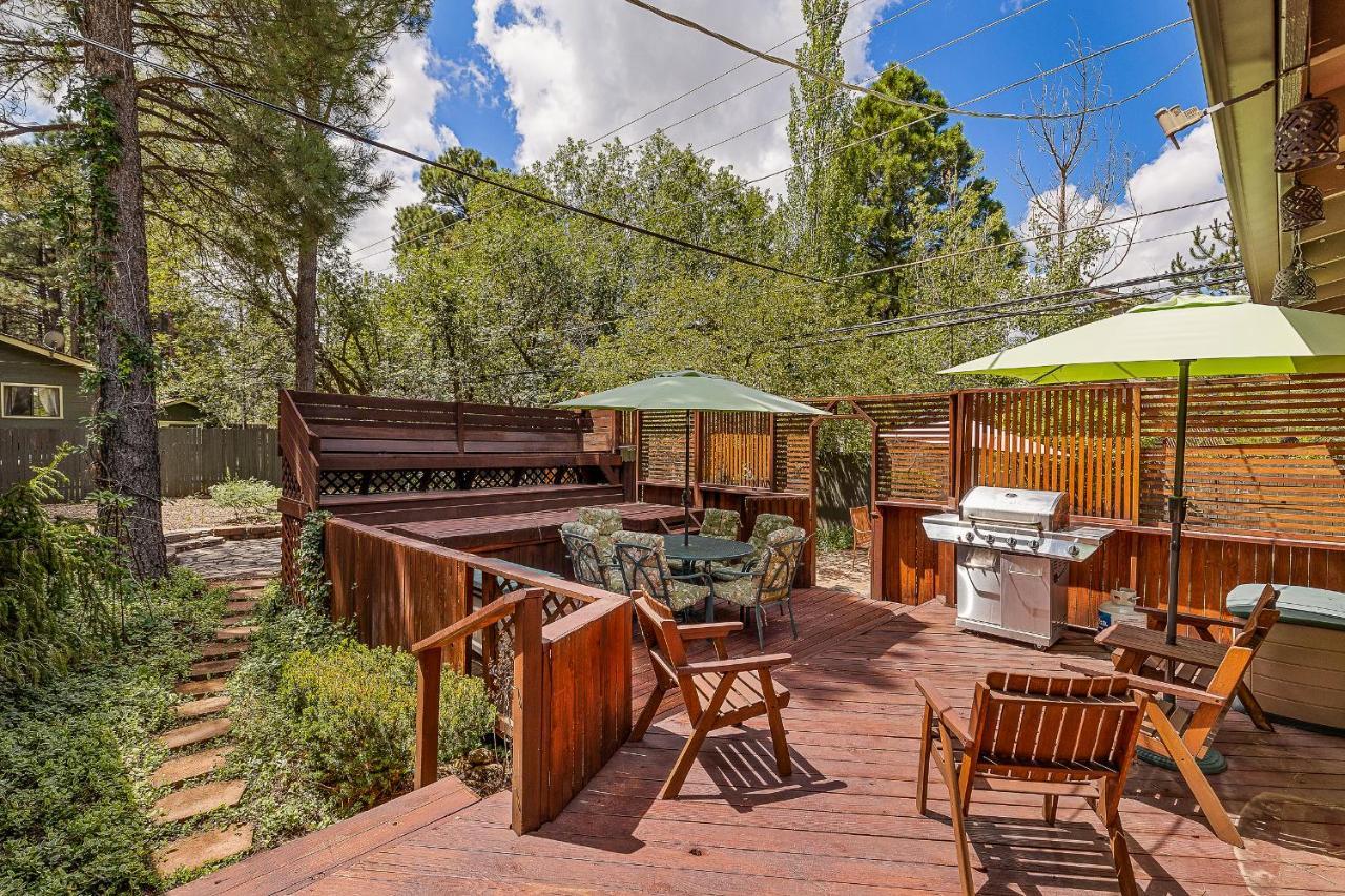 Hébergement de vacances Captivating Continental Country Club Retreat With 4 Bdr And Spacious Deck!